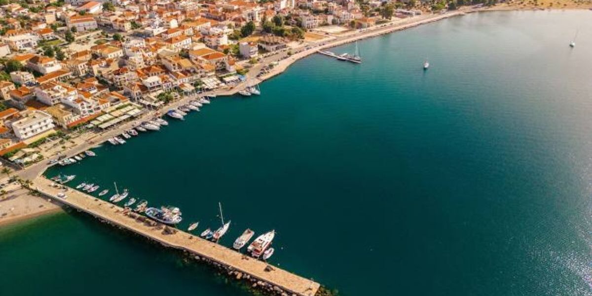 Αστακός Ξηρομέρου παραλία και λιμάνι